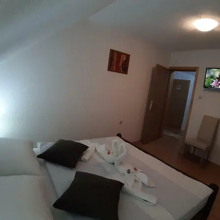 House Jelena&Marija Lägenhet Rakovica Exteriör bild